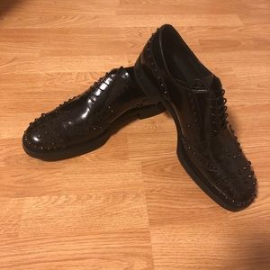 New men’s Prada spiked Oxford shoes in size 9 UK